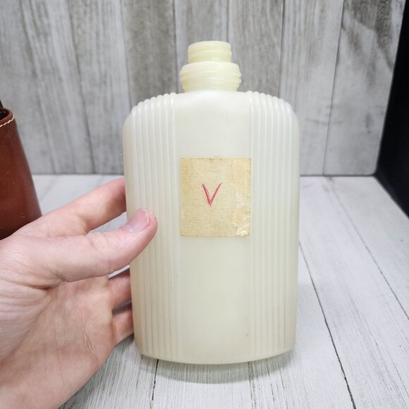 Vintage Flask Plastic Bottle with Hickok Top Grain Cowhide Brown Leather Cover - Picture 7 of 10